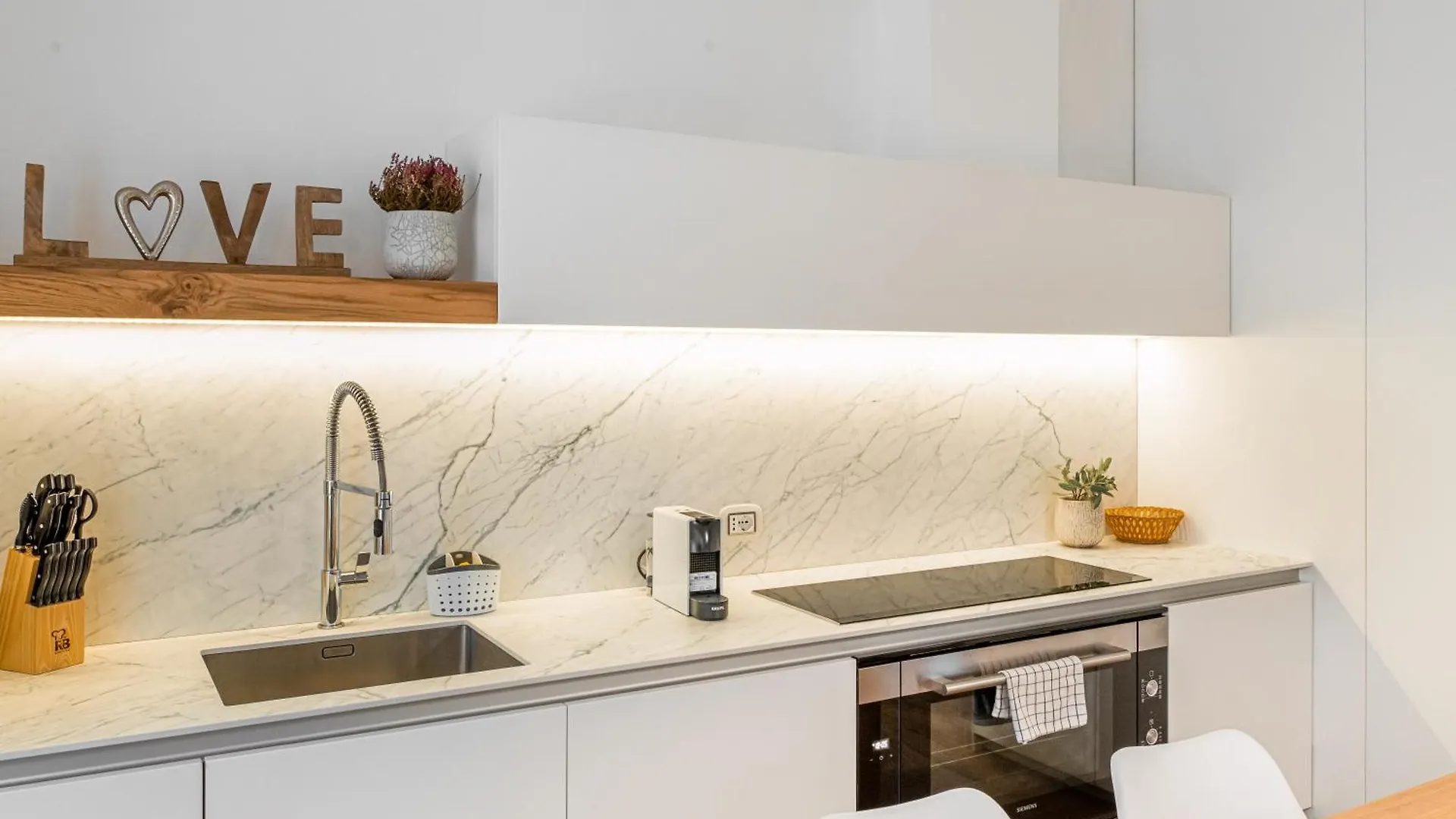 Appartamento White Moon Crema & Parking