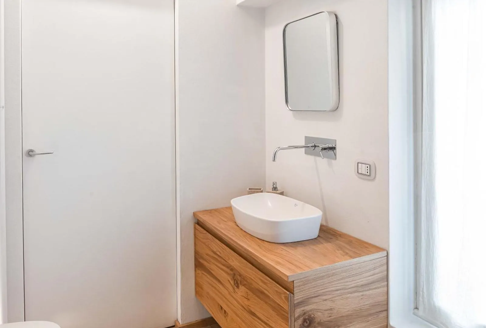 Appartamento White Moon Crema & Parking
